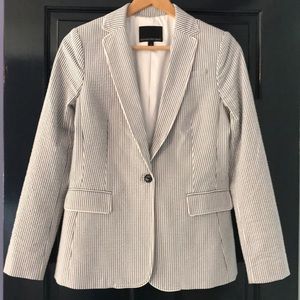 Like New! Banana Republic Seersucker Blazer